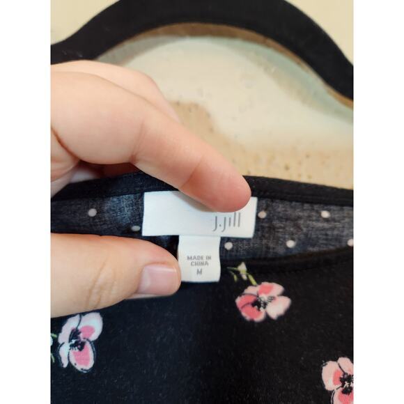 J.Jill Women's Black Floral Print Round Neck 3/4 Sleeve‎ Blouse Top Size Medium - Picture 3 of 6